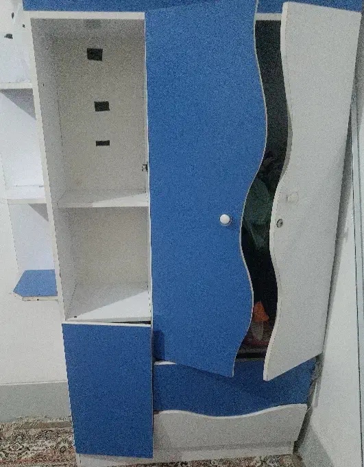 فروش تخت وکمدنوزادی|تخت و سرویس خواب|شیراز, شریفآباد|دیوار