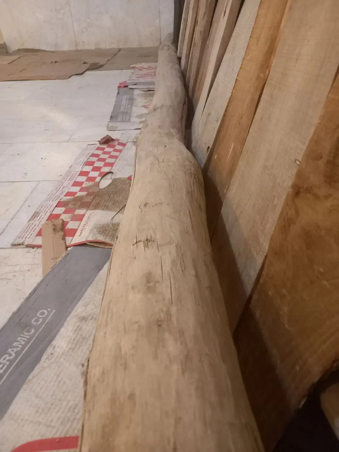 گهواره کودک و تیر و تخته چوبی|اسباب و اثاث بچه|اصفهان, صائب|دیوار