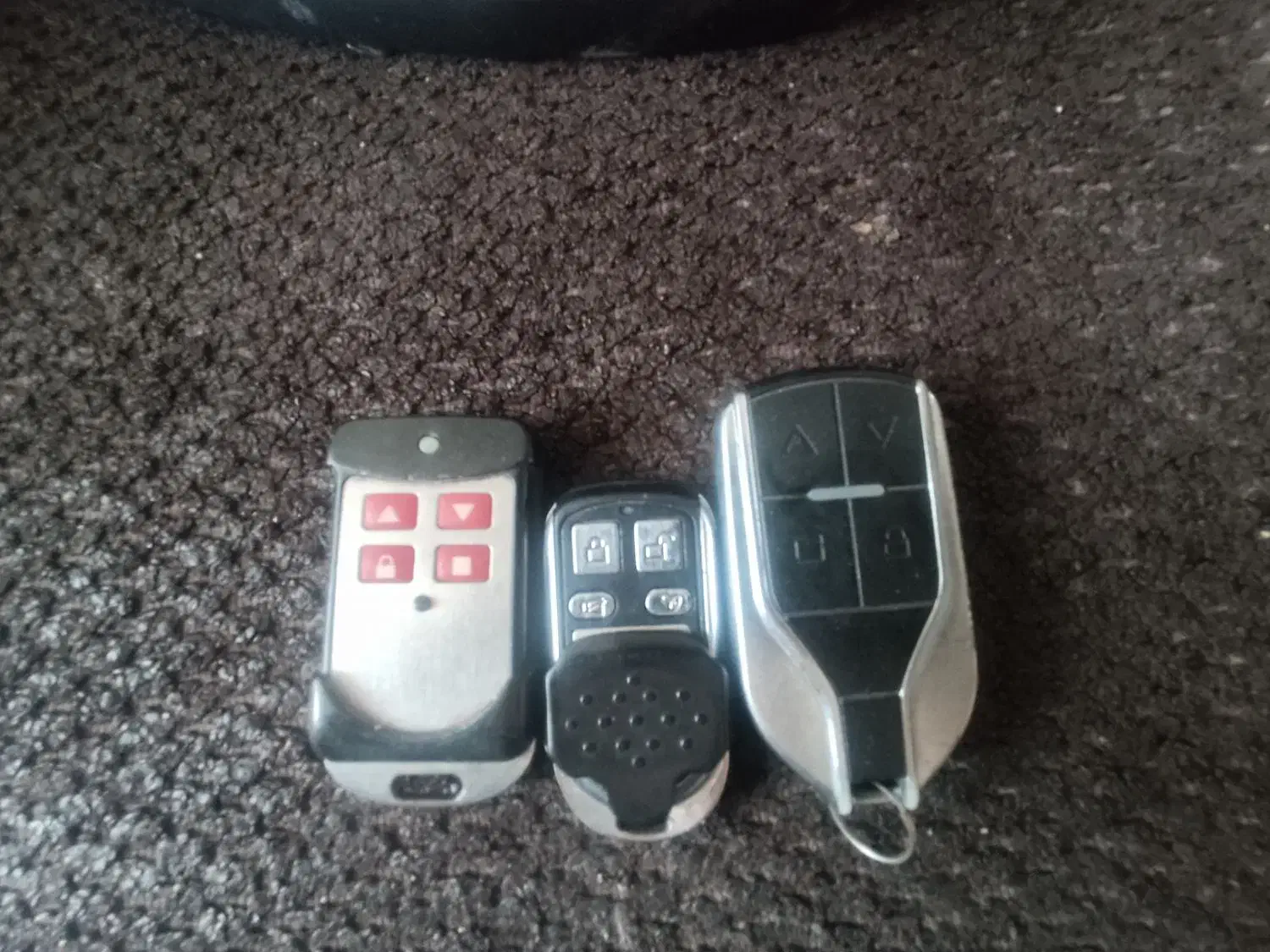 سه عدد ریموت|لوازم جانبی موبایل و تبلت|بجنورد, |دیوار