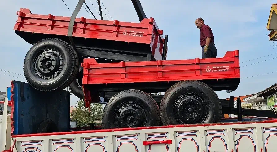 بارکش تراکتور چکی|ماشین‌آلات صنعتی|صومعه‌سرا, |دیوار