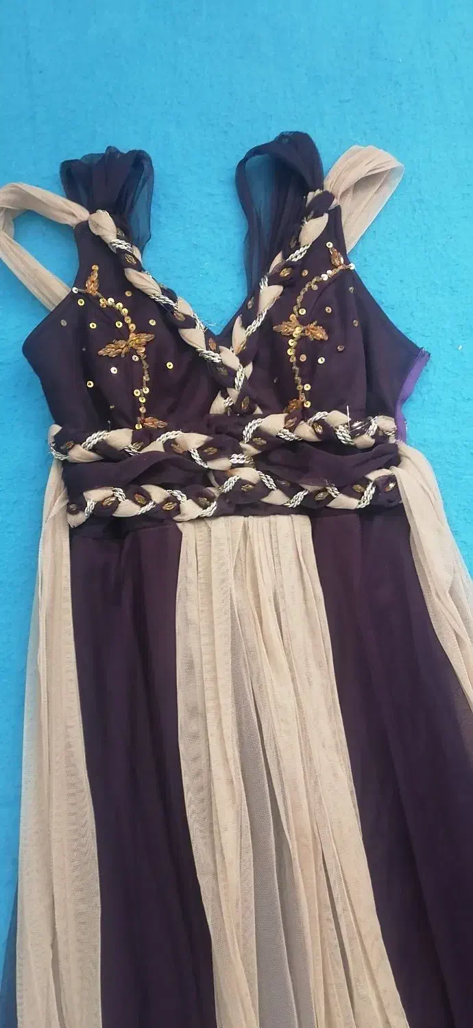 لباس مجلسی|لباس|فولادشهر, A2|دیوار