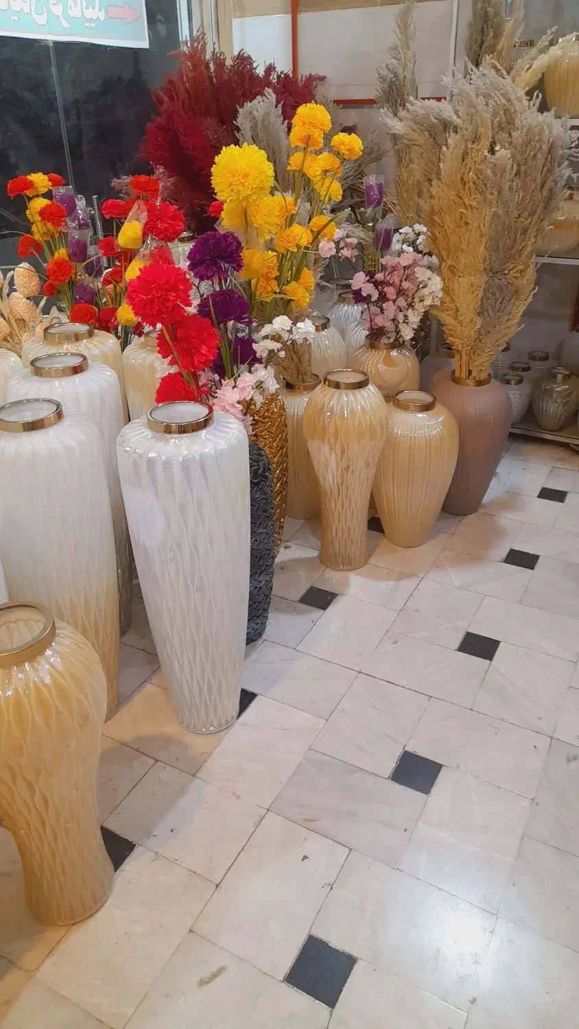 گلدان های ۸۰ سانتی کنار سالنی اک|صنایع دستی و سایر لوازم تزئینی|قم, شهرک فاطمیه|دیوار