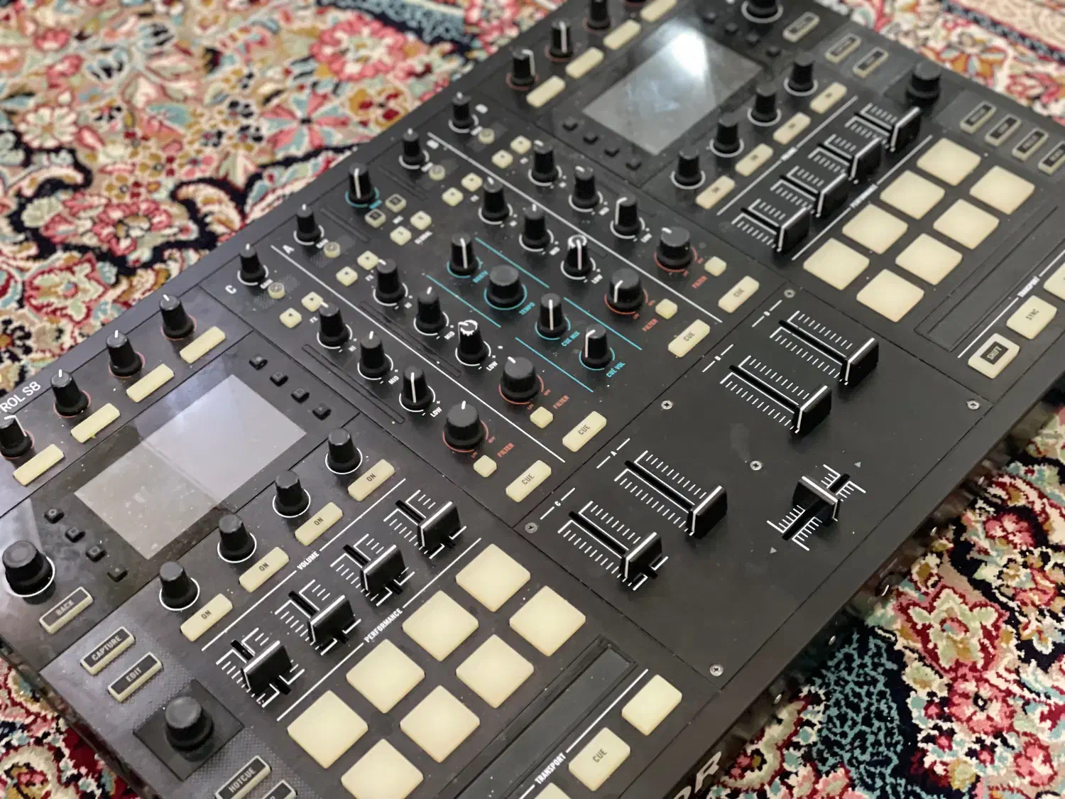 دستگاه دیجی traktor s8|صوتی و تصویری|تهران, طیب|دیوار