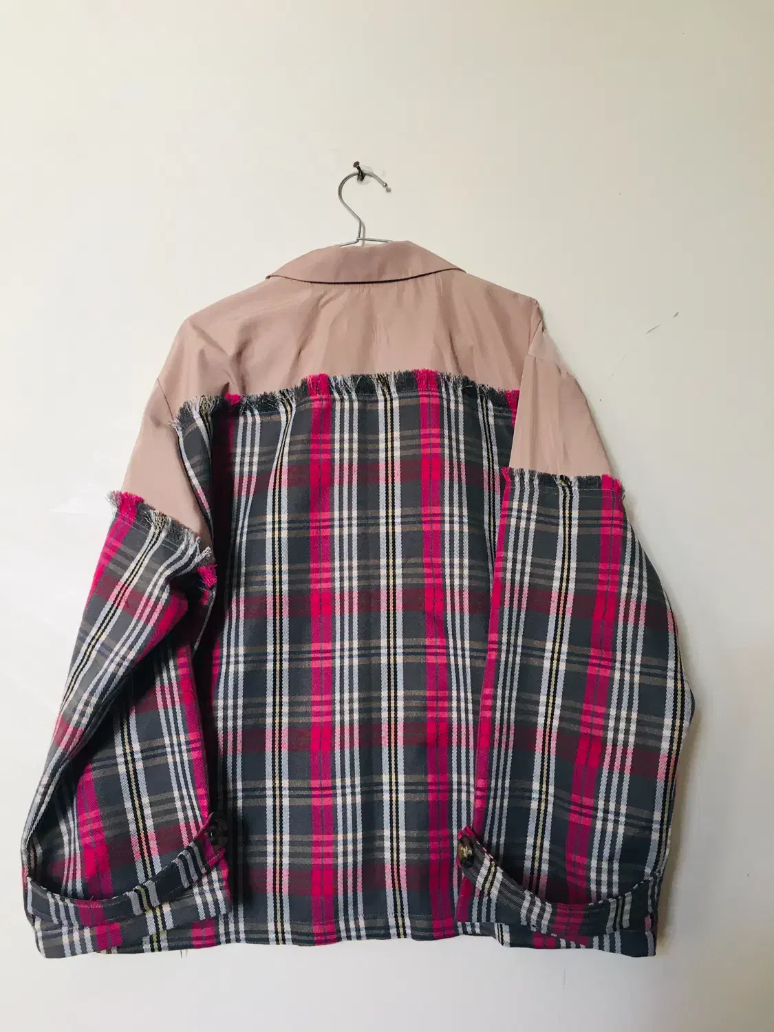 کت پاییزه|لباس|اصفهان, جلفا|دیوار