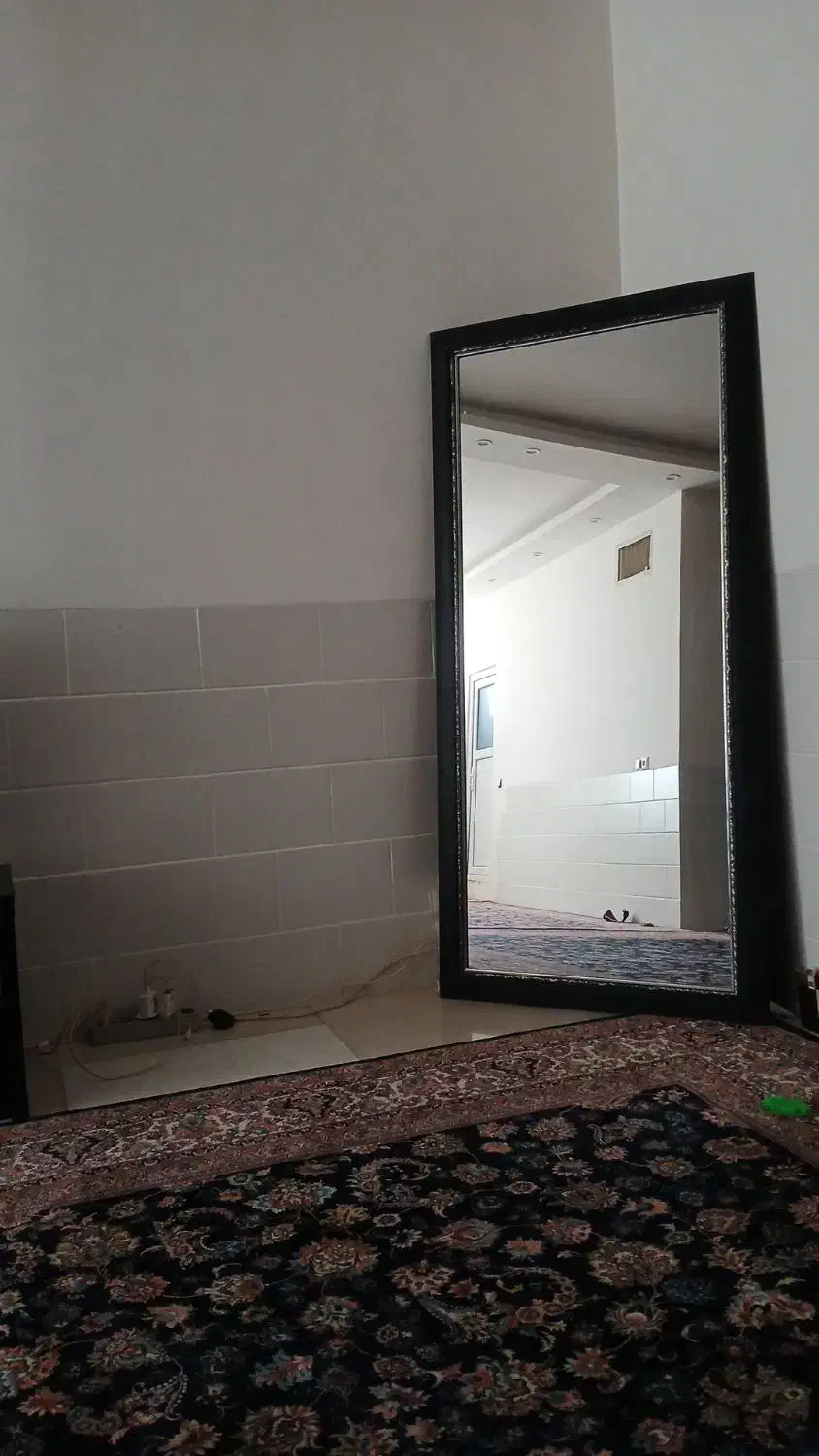 آینه قدی|آینه|اراک, |دیوار