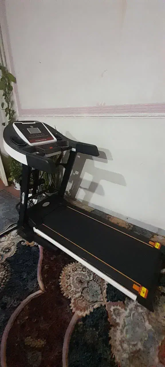 تردمیل کارنکرده|تجهیزات ورزشی|خمینی‌شهر, |دیوار