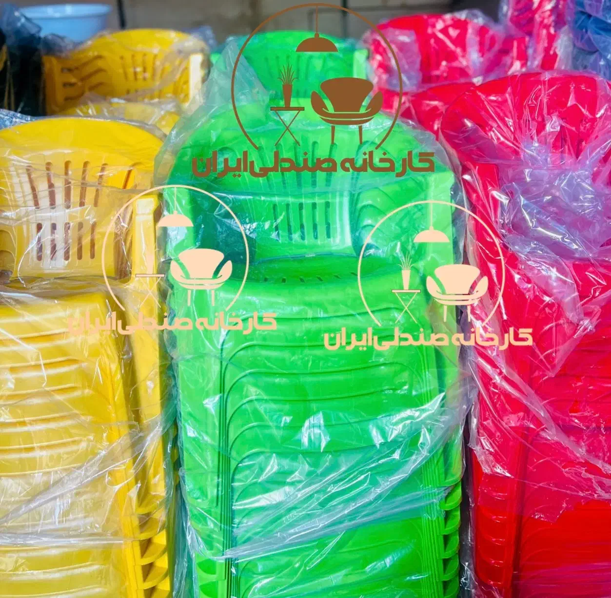 صندلی پلاستیکی طرح ارغوانی|میز و صندلی غذاخوری|تهران, میدان ولیعصر|دیوار