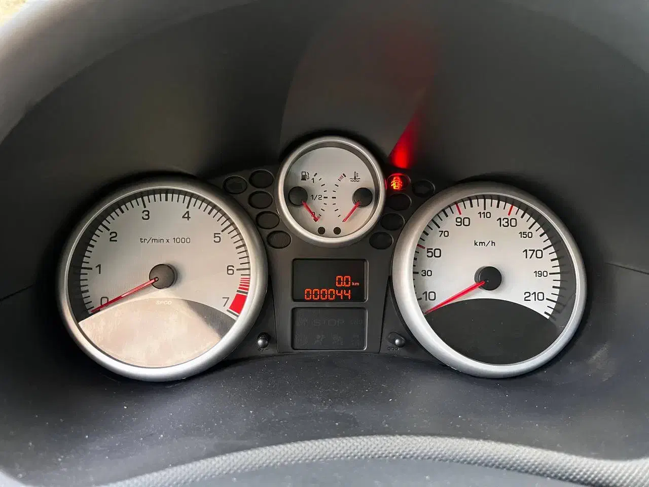 ۲۰۷ دنده هیدرولیک|خودرو سواری و وانت|تهران, شمس‌آباد|دیوار