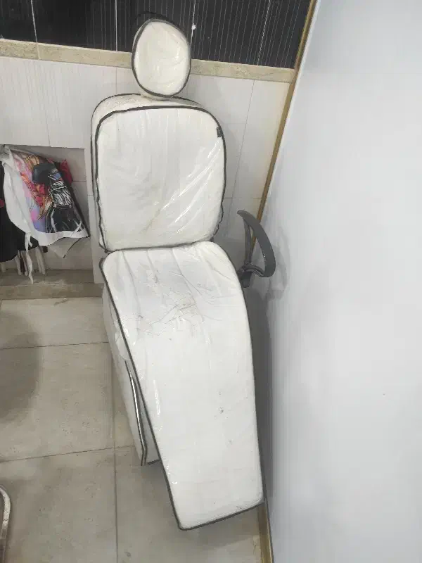 صندلی کار آرایشگاه|آرایشگاه و سالن‌های زیبایی|سقز, |دیوار