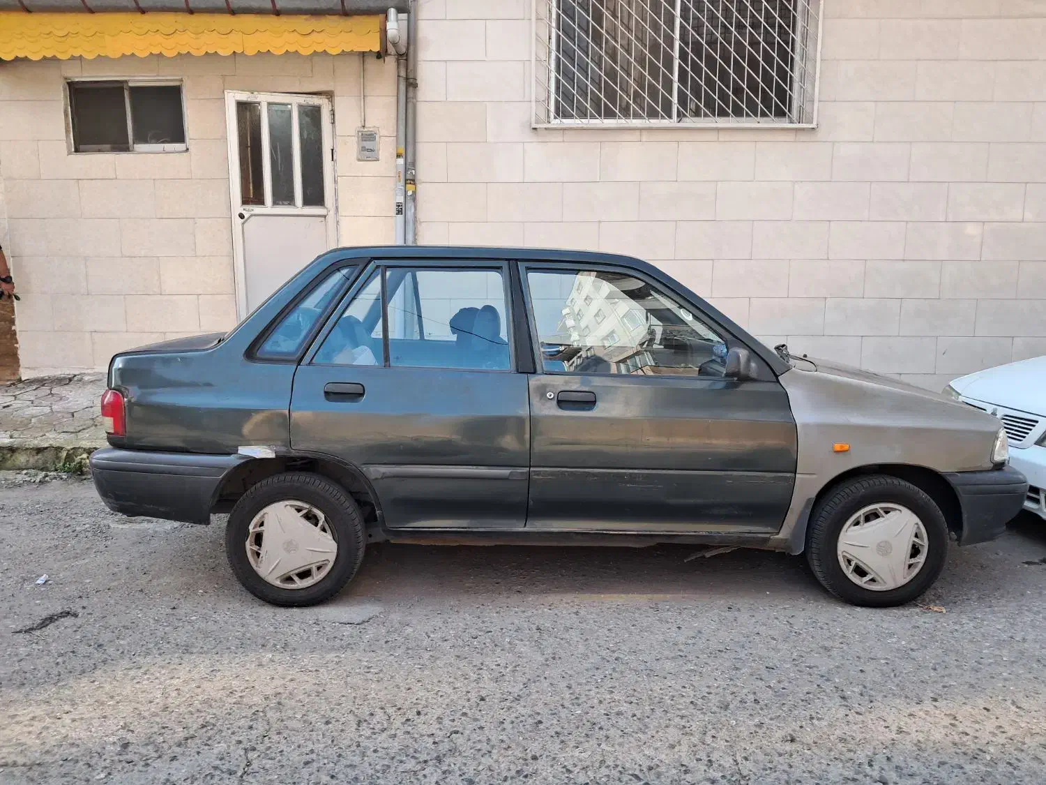 ماشین پراید یشمی سال ۷۷|خودرو سواری و وانت|بندر انزلی, ساحل قو|دیوار