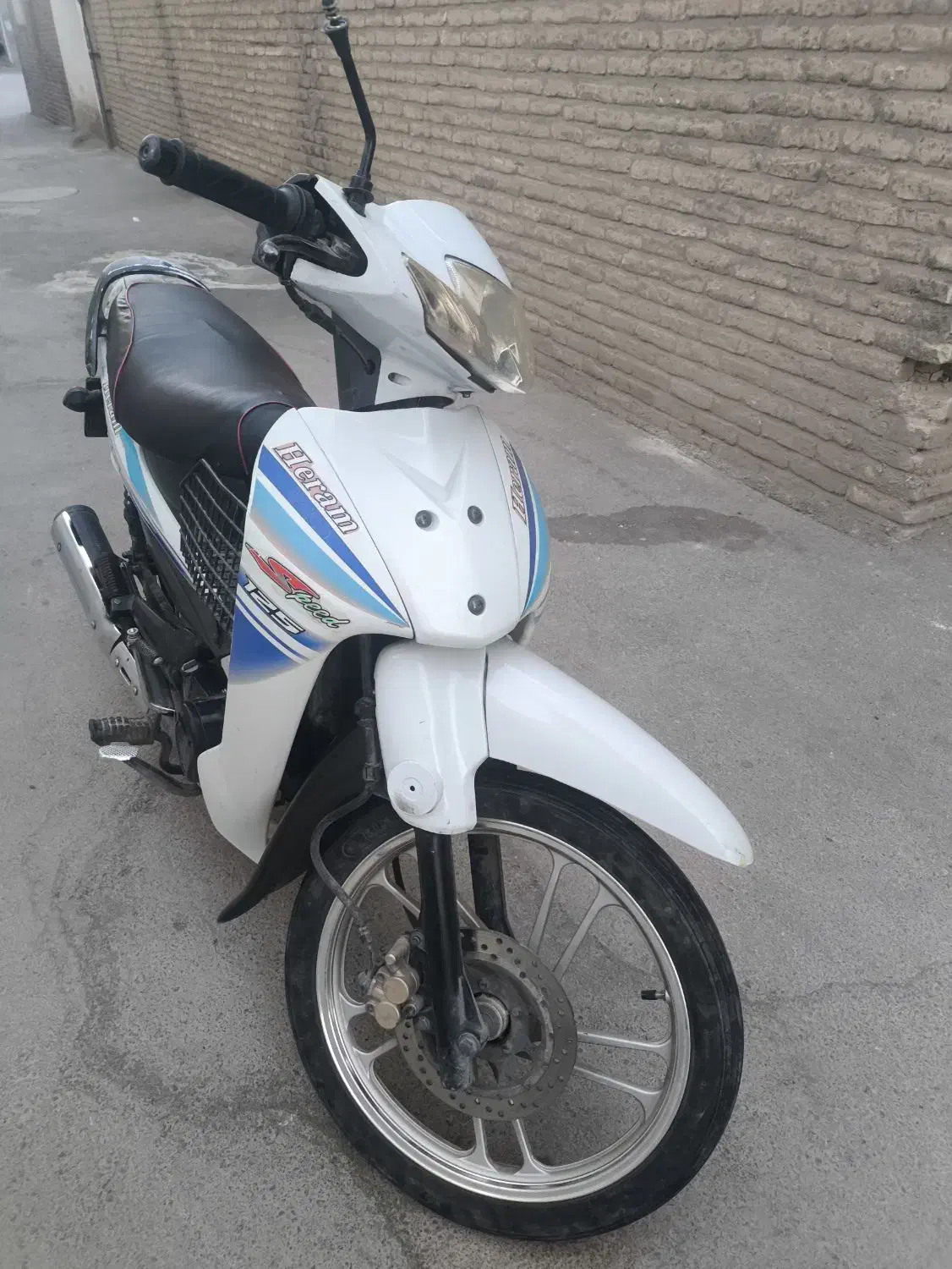 هرم بیکلاج سفید|موتورسیکلت|اصفهان, باب الدشت|دیوار