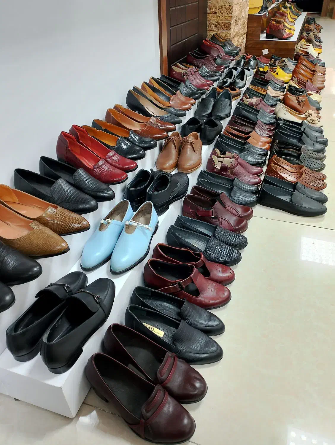 کفش چرم عمده|کیف، کفش، کمربند|ارومیه, |دیوار