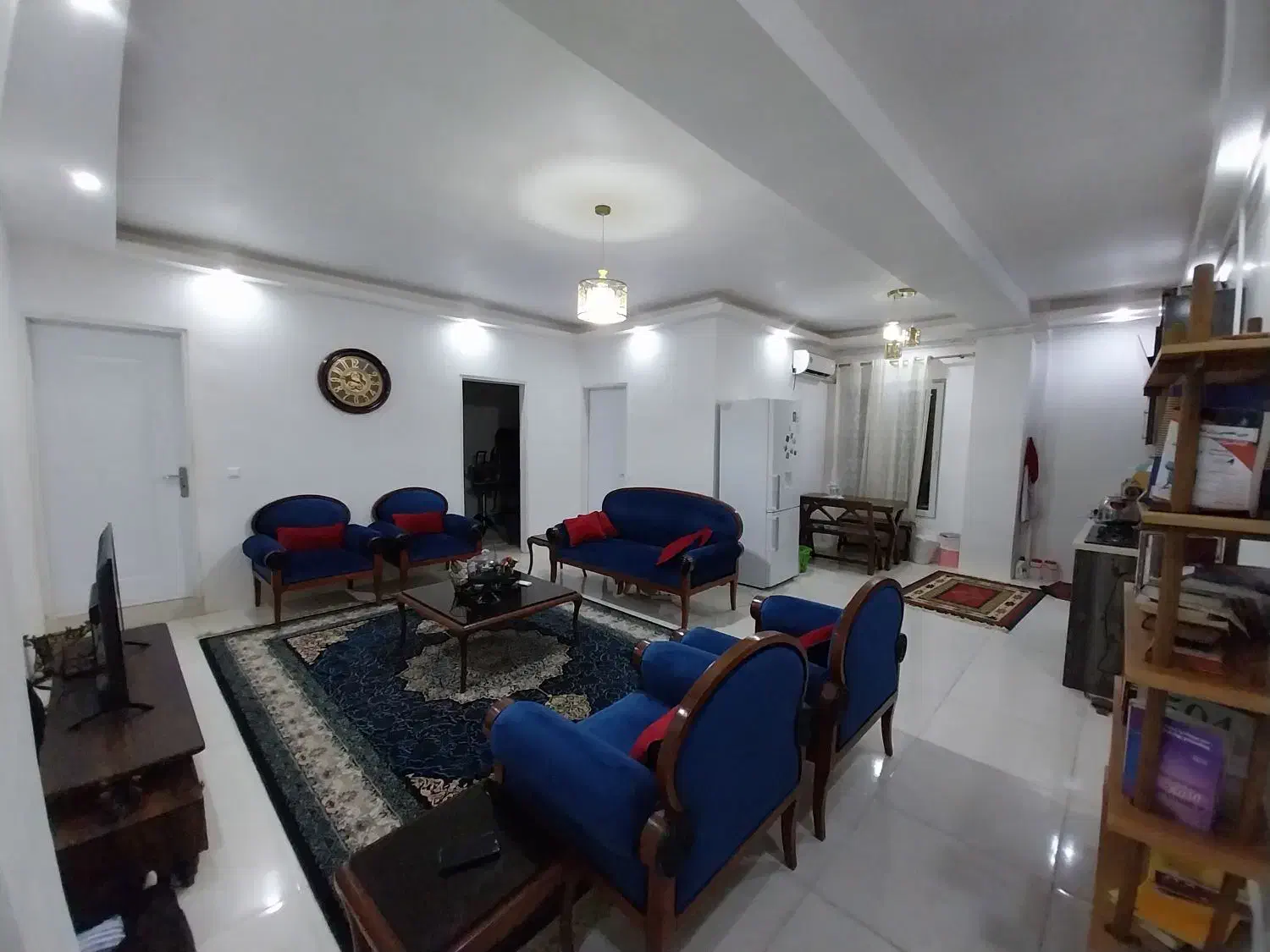 فروش مبلمان میز تلویزیون فرش در حد نو|مبلمان خانگی و میز عسلی|آستانه اشرفیه, |دیوار