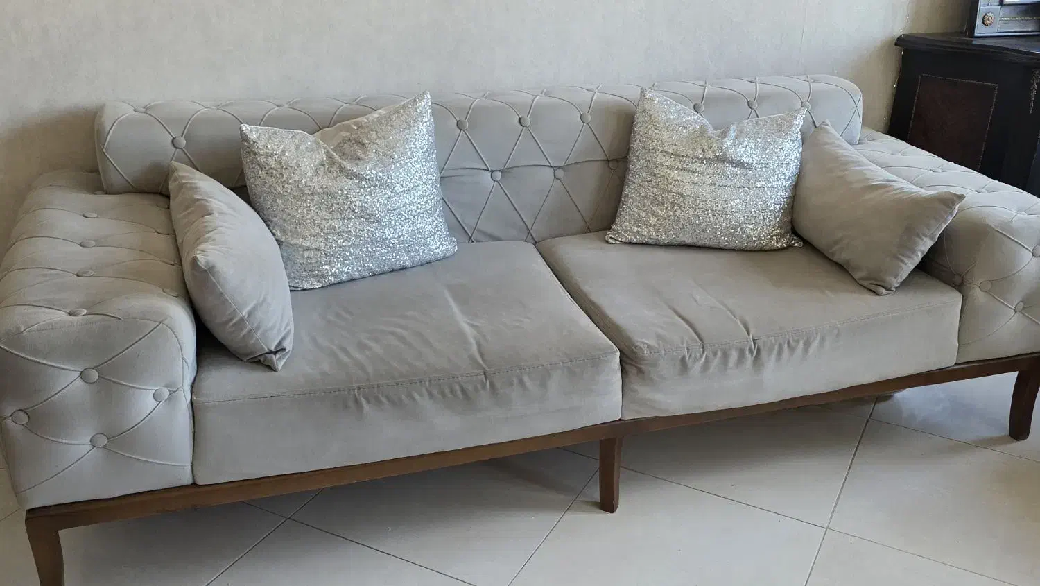 مبل ۵ نفره چستر|مبلمان خانگی و میز عسلی|گرمدره, |دیوار