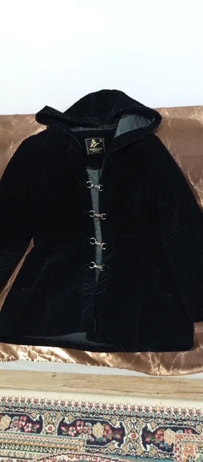 تعدادی پالتو|لباس|بندر انزلی, عباس آباد|دیوار