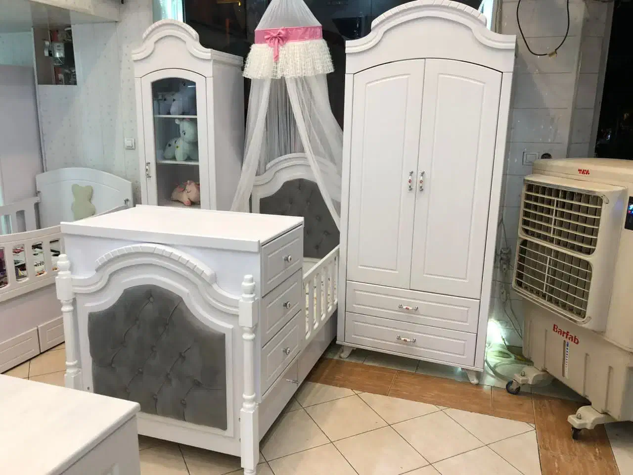 سرویس سیمونی کودک|تخت و سرویس خواب|شیراز, سلطان آباد|دیوار