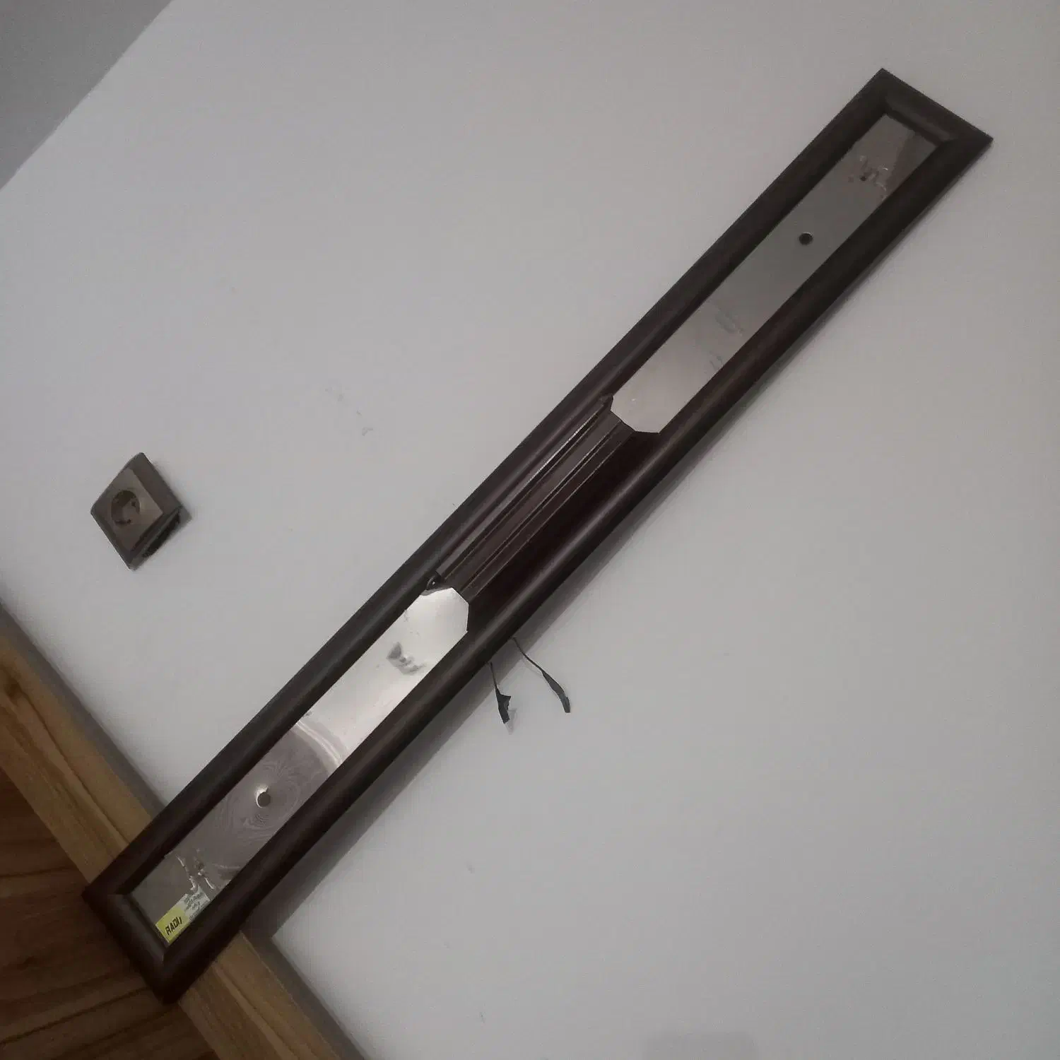 قاب مهتابی درحدنو|لامپ و چراغ|یزد, |دیوار