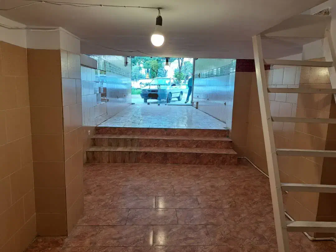 ۴۲ متر مغزه بر اصلی|فروش مغازه و غرفه|رودهن, |دیوار