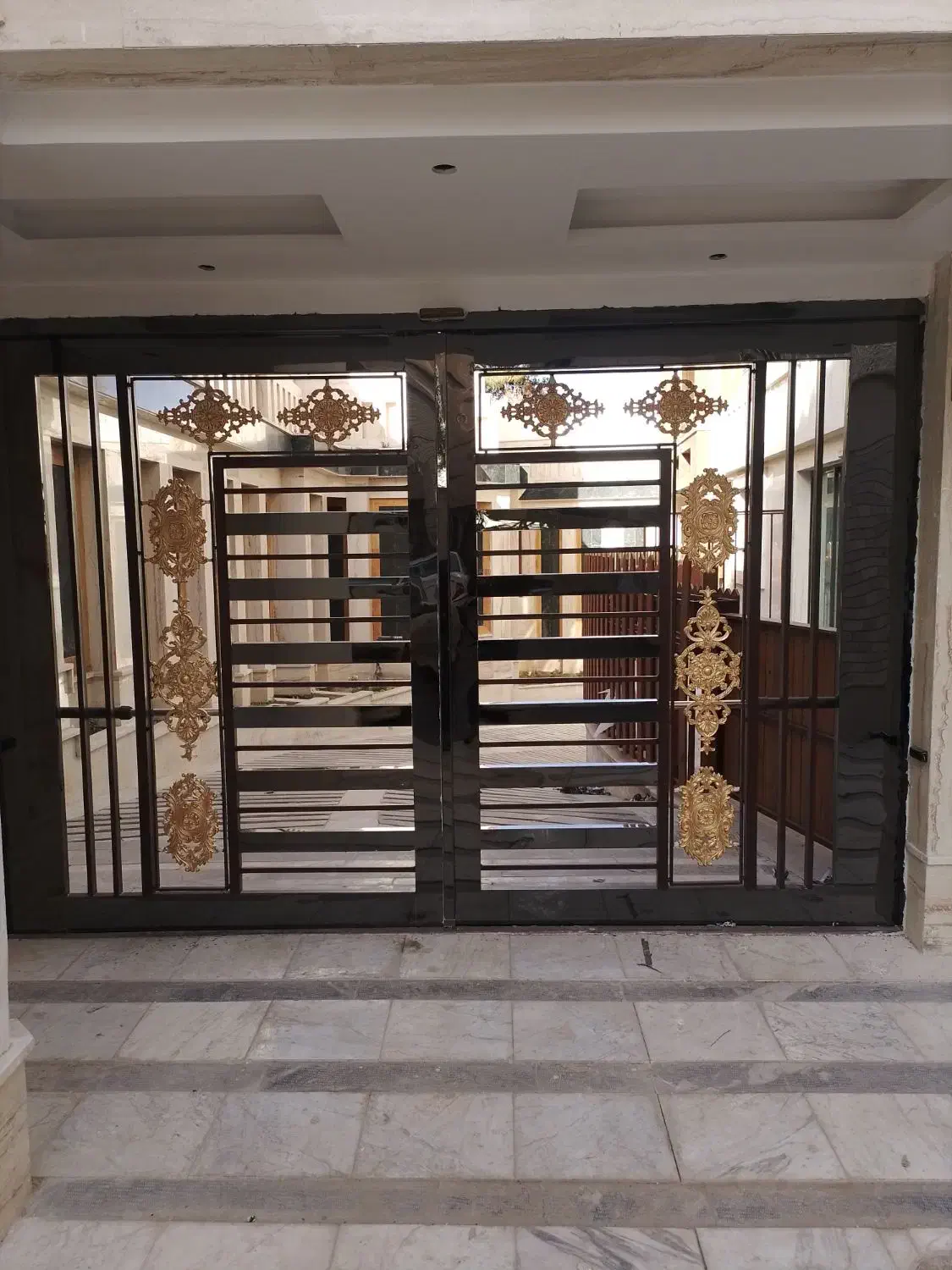 نقاشی ساختمان‌سعیدیان|خدمات پیشه و مهارت|برخوار, |دیوار