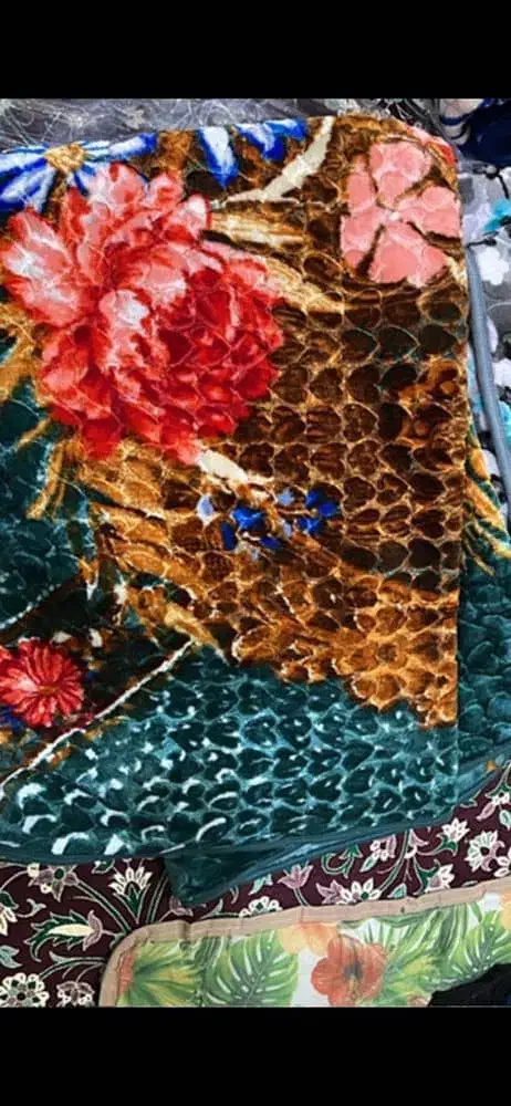 پتوی با کیفیت و ارزان را از مابخر|رختخواب، بالش، پتو|یزد, |دیوار