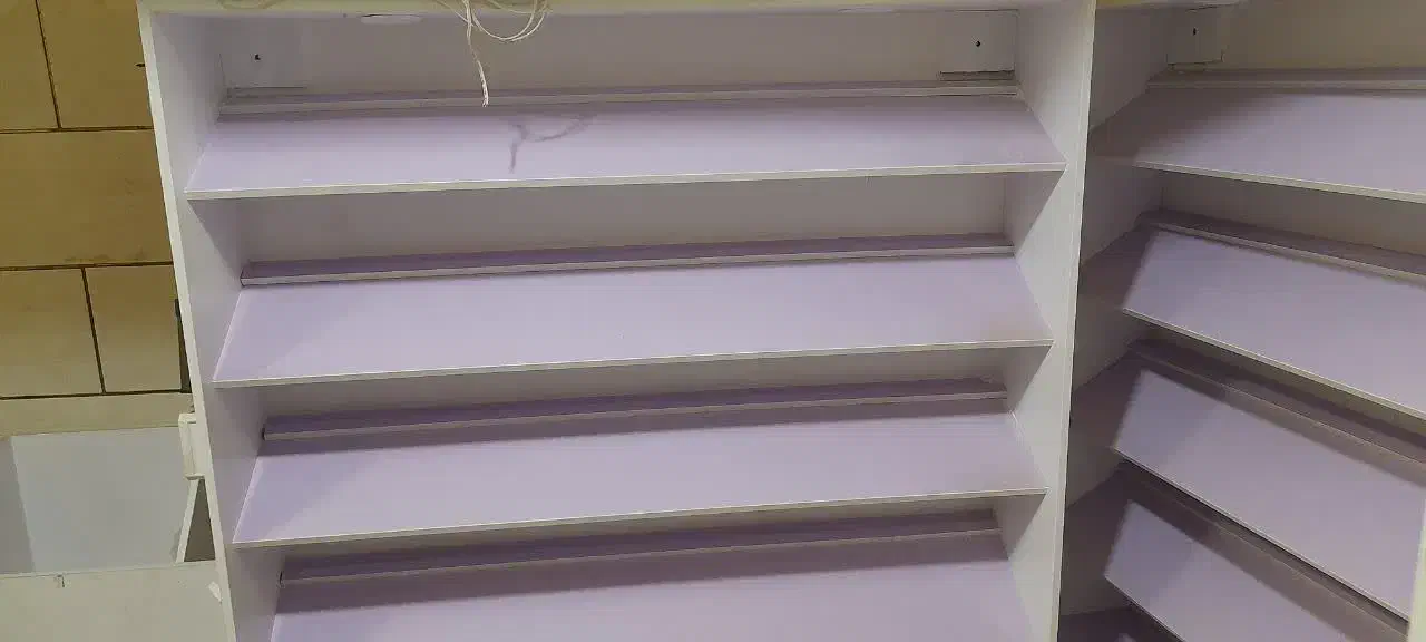 ویترین و قفسه کفش فروشی|فروشگاه و مغازه|زرند, |دیوار