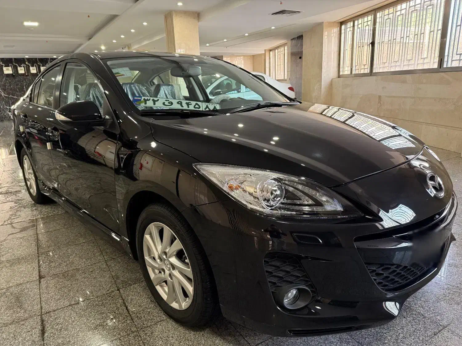 مزدا ۳ مدل۹۸ترخیص۱۴۰۰(تنهانمونه صفرمشکی)کاملاخانگی|خودرو سواری و وانت|تهران, جردن|دیوار
