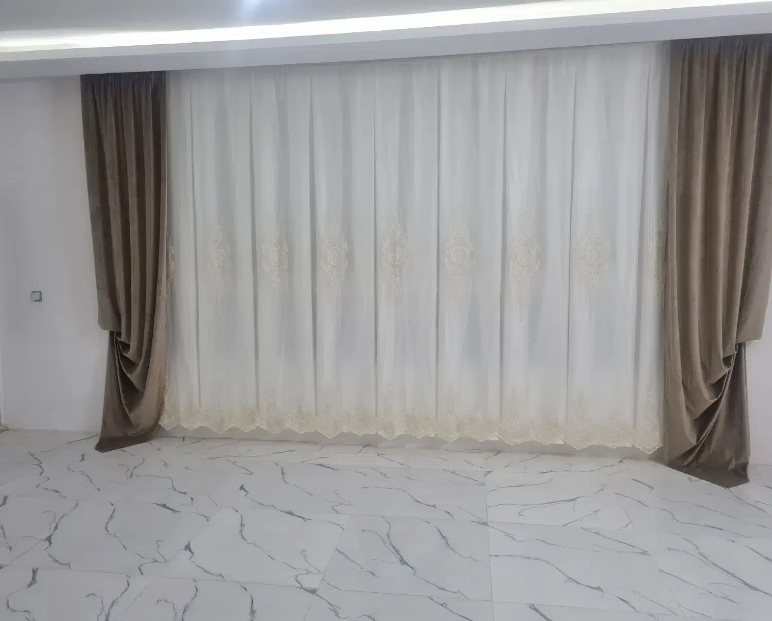 پرده پذیرایی|پرده، رانر، رومیزی|مشهد, کوی المهدی|دیوار