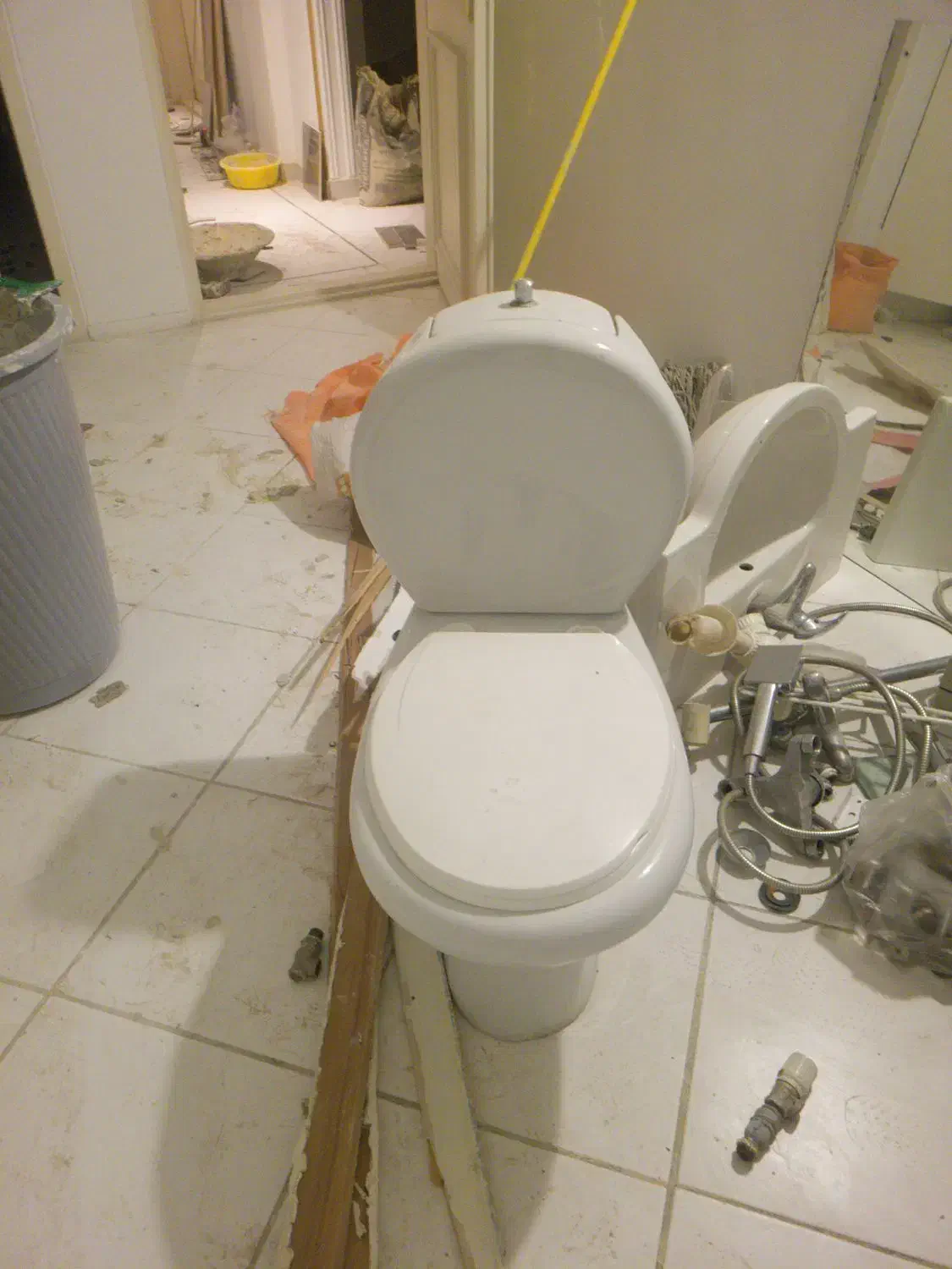 توالت فرنگی کار کرده|لوازم سرویس بهداشتی|تهران, قیطریه|دیوار