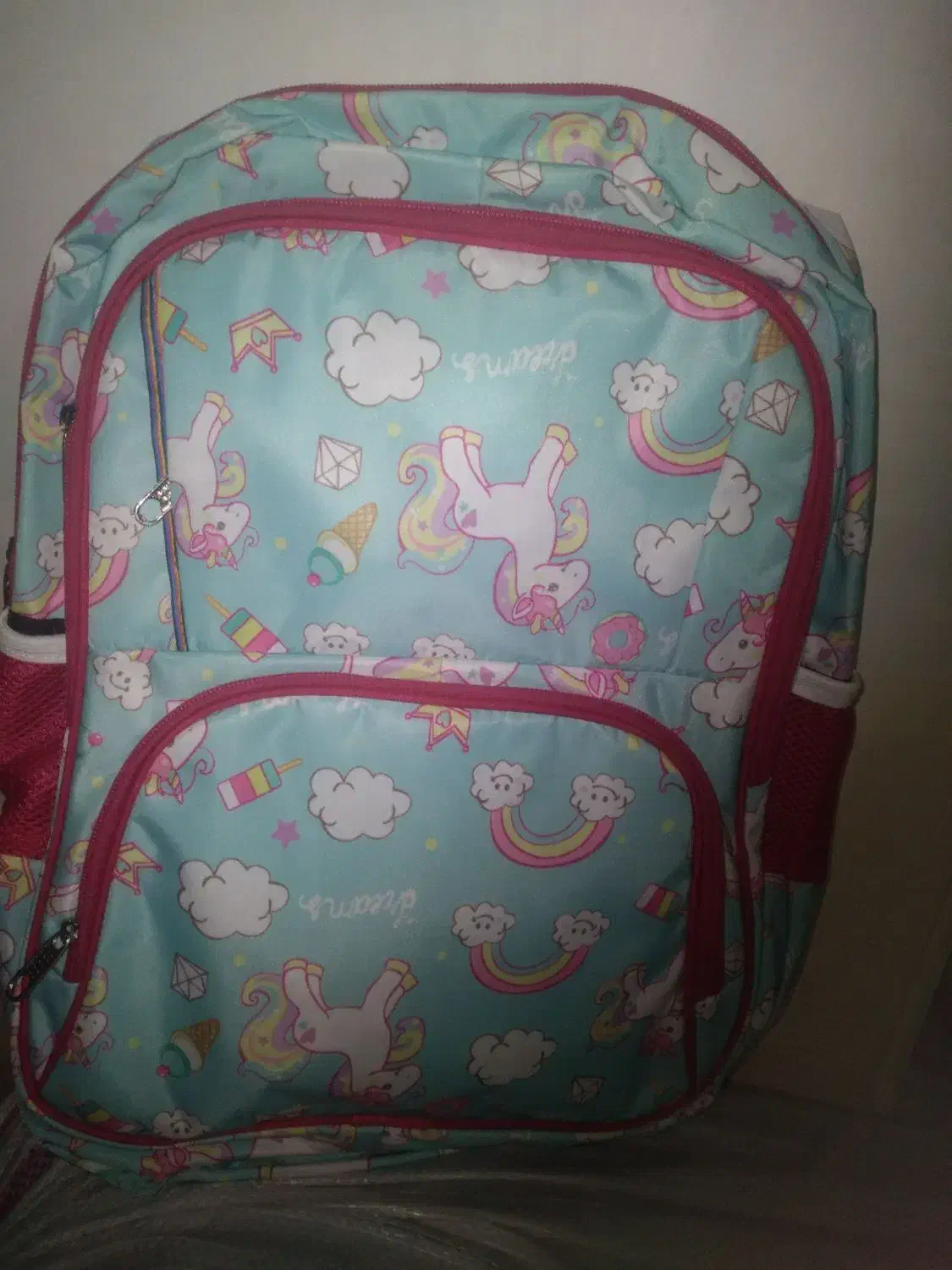 کیف مدارسی|کیف، کفش، کمربند|یاسوج, |دیوار