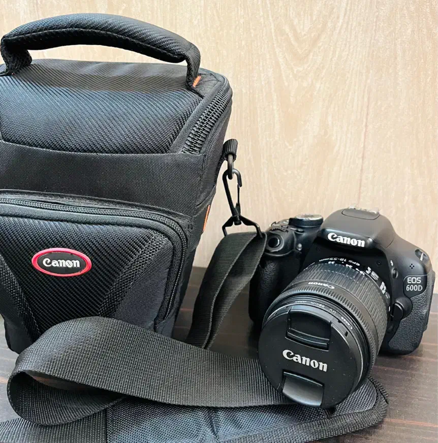 دوربین کنون600d در حد با لنز|دوربین عکاسی و فیلم‌برداری|یزد, |دیوار