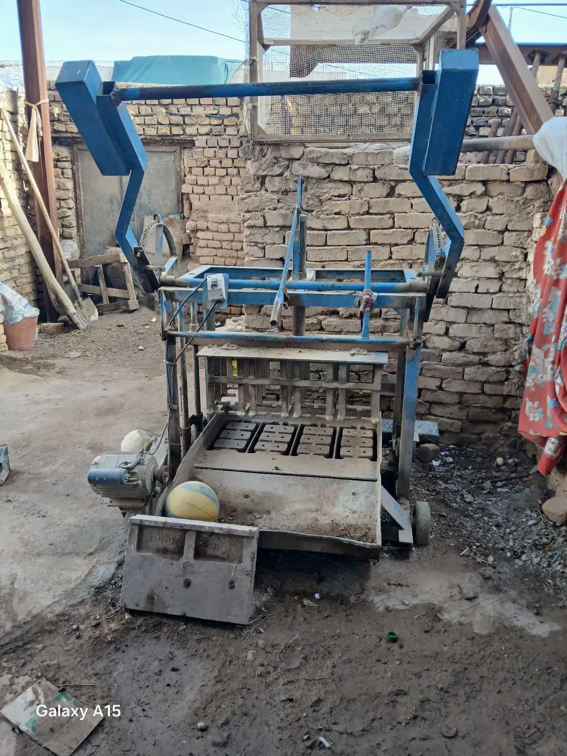 دستگاه بلوکه ومیکسر سالم|ابزارآلات|بردسکن, |دیوار