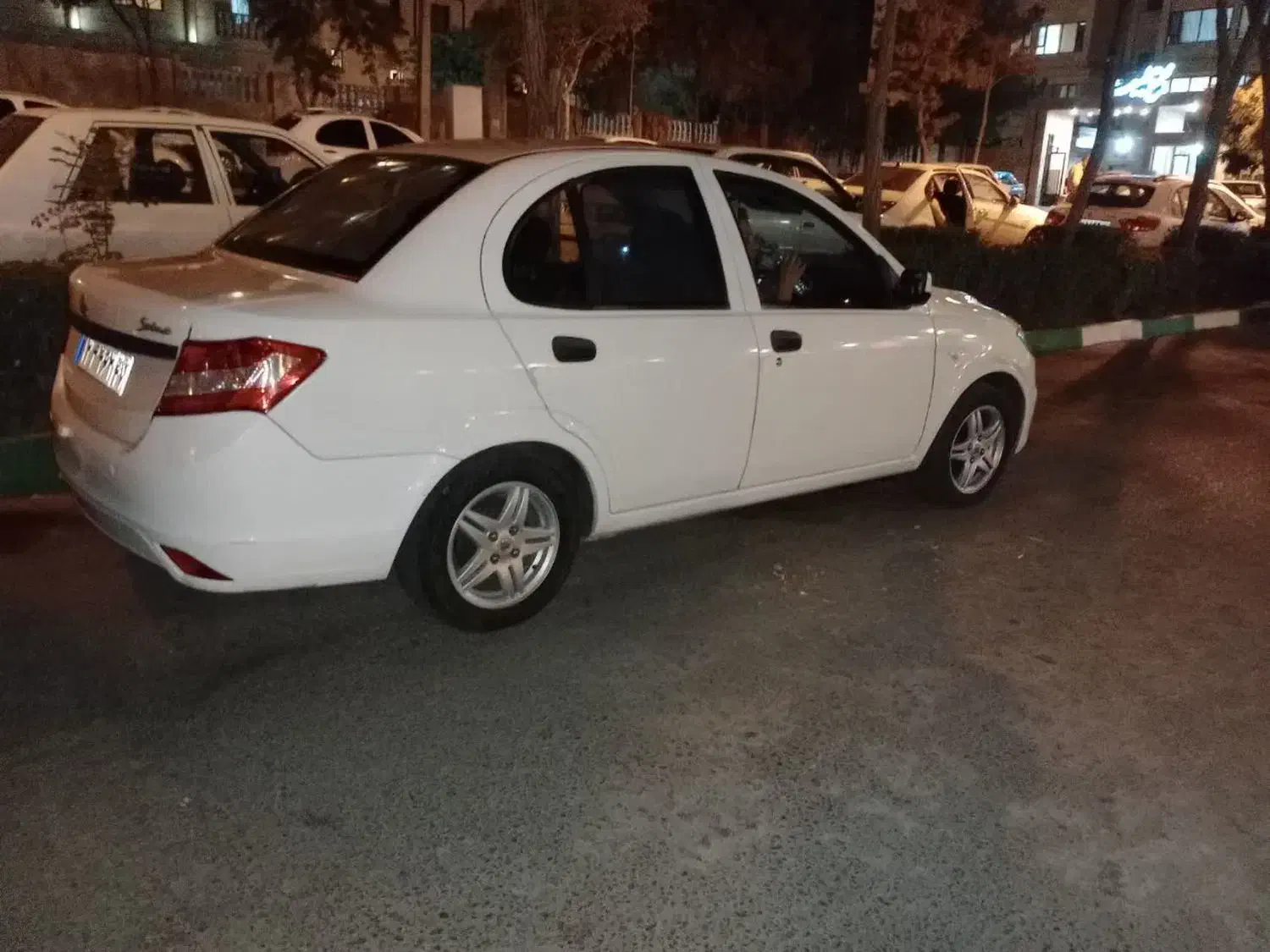 فروش ساینا مدل 1400|خودرو سواری و وانت|اراک, |دیوار