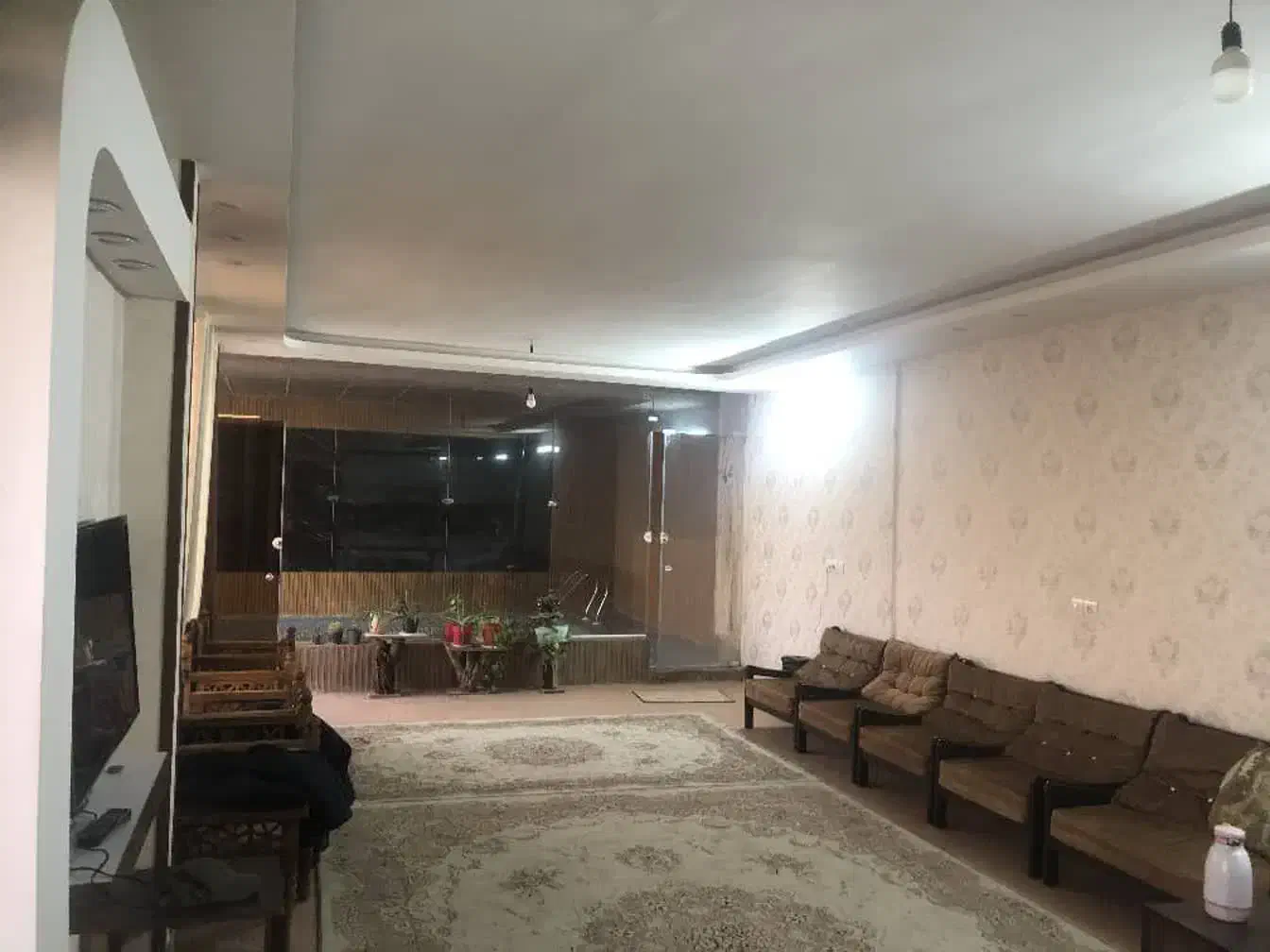 باغ ویلای استخر آبگرم در نزدیکی اصفهان . زردنجان|اجارهٔ کوتاهمدت ویلا و باغ|اصفهان, سرشبادران|دیوار