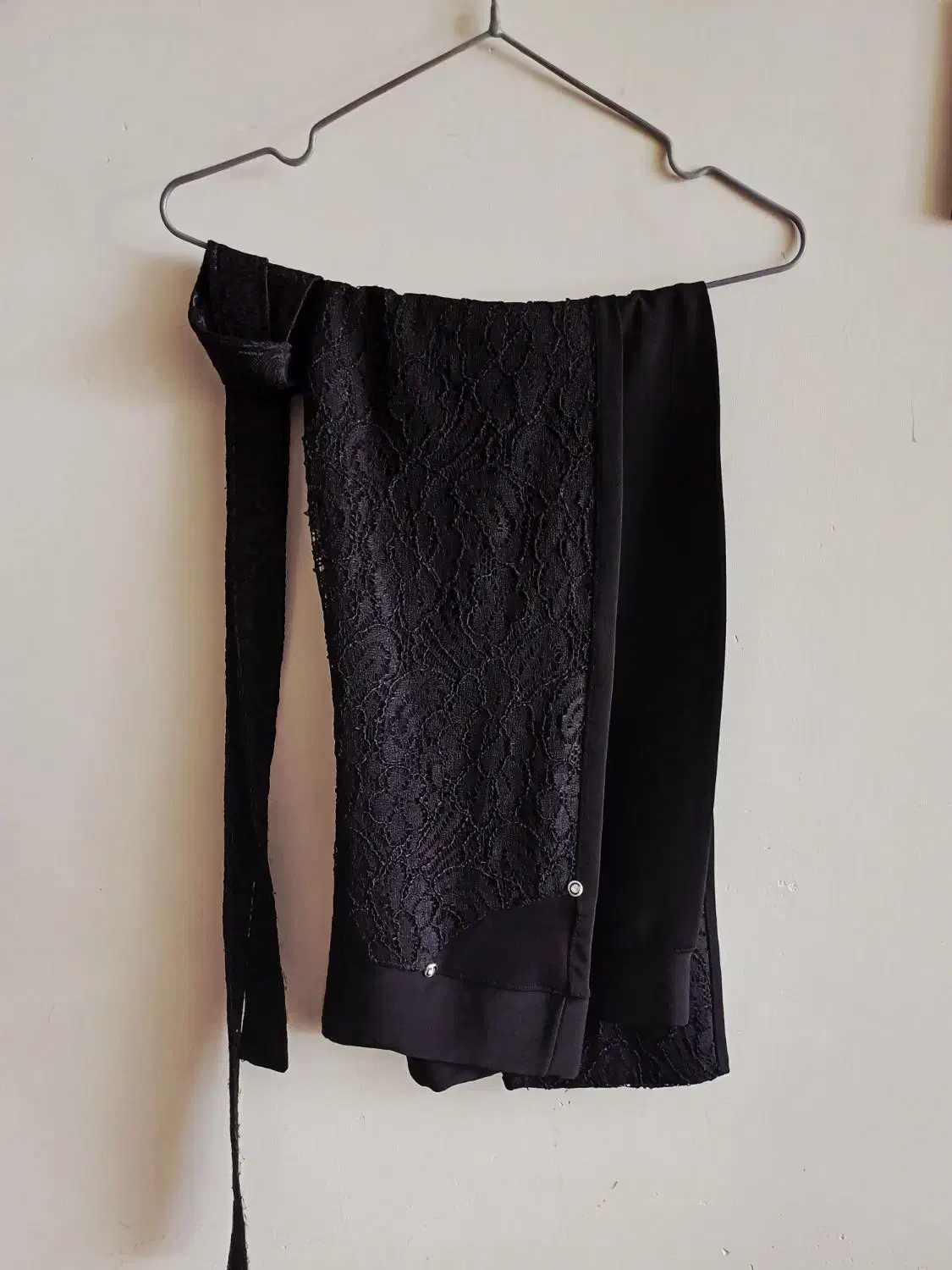 مانتو مجلسی|لباس|اندیشه, اندیشه فاز ۱|دیوار