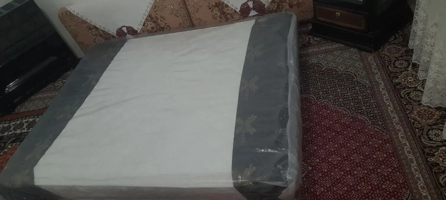 تشک رویال در حد نو|تشک تختخواب|سلماس, |دیوار