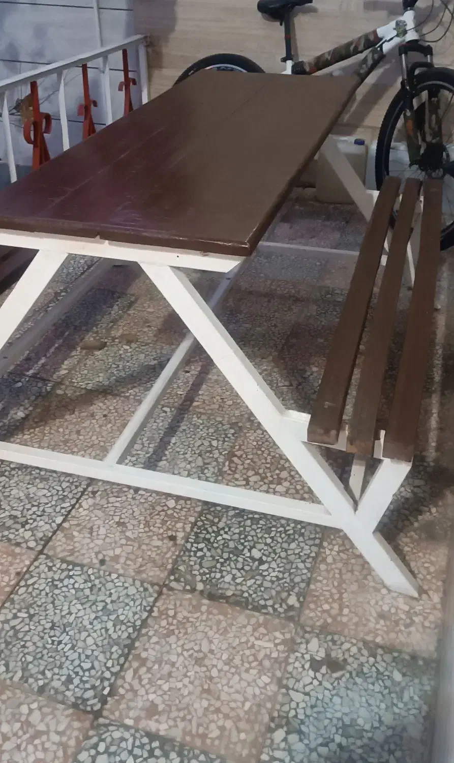 نیمکت باغی|صندلی و نیمکت|خوی, |دیوار