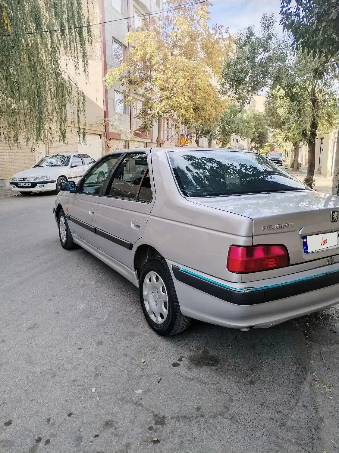 پژو پارس مدل ۱۳۸۳ فرانسوی کم‌کار و بی‌نقص درحدخشک|خودرو سواری و وانت|یونسی, |دیوار
