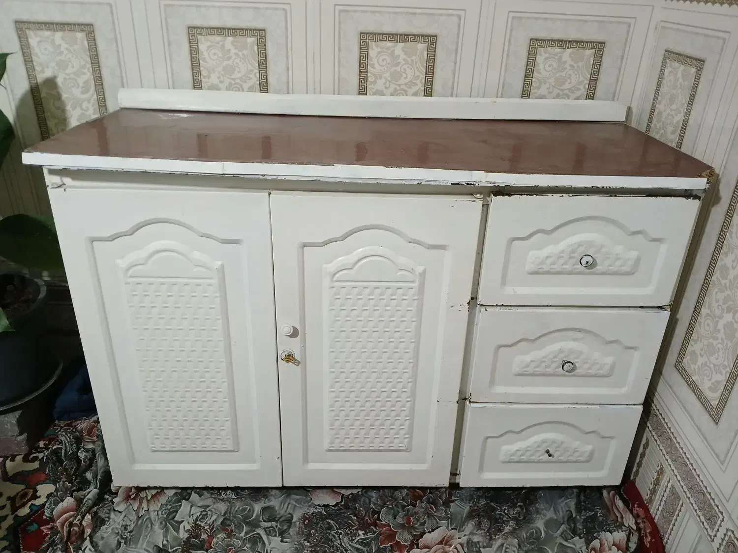 کمد|جاکفشی، کمد، دراور|مراغه, |دیوار