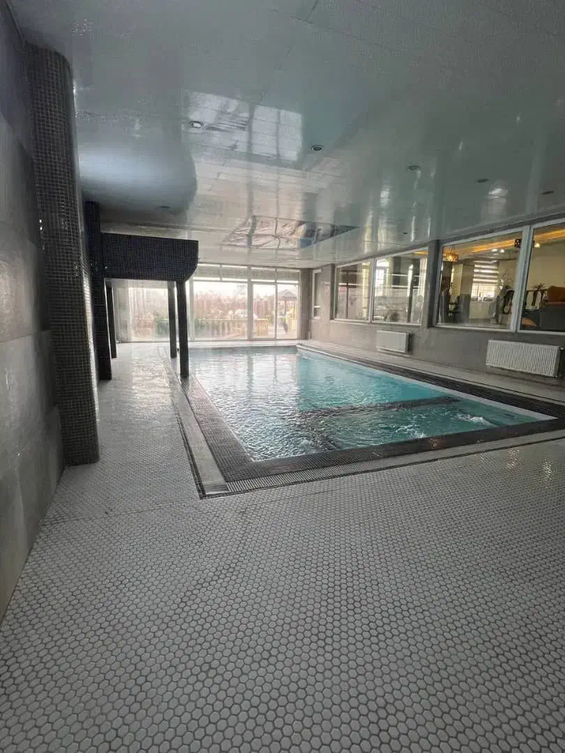 باغ ویلا استخرابگرم داخل بناکردان سهیلیه فول گیم|اجارهٔ کوتاهمدت ویلا و باغ|کرج, شهرک رضوانیه|دیوار