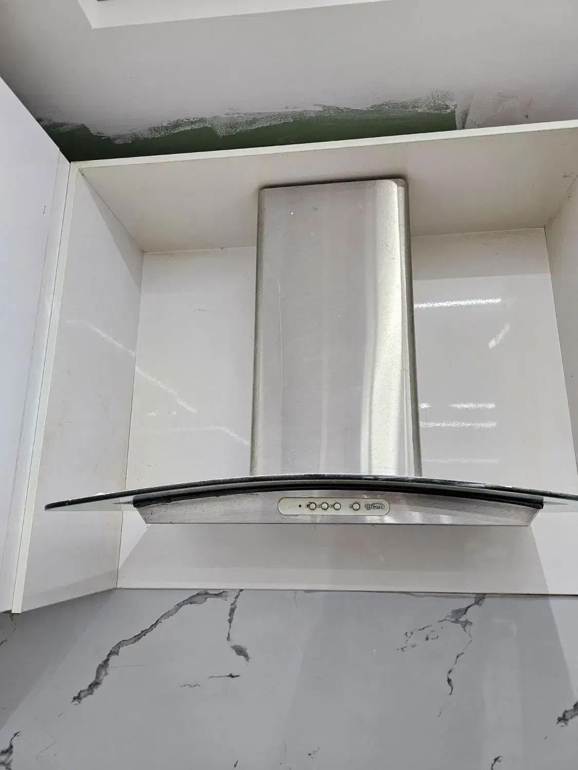 هود بیمکس|هود|بندر انزلی, ساحل قو|دیوار