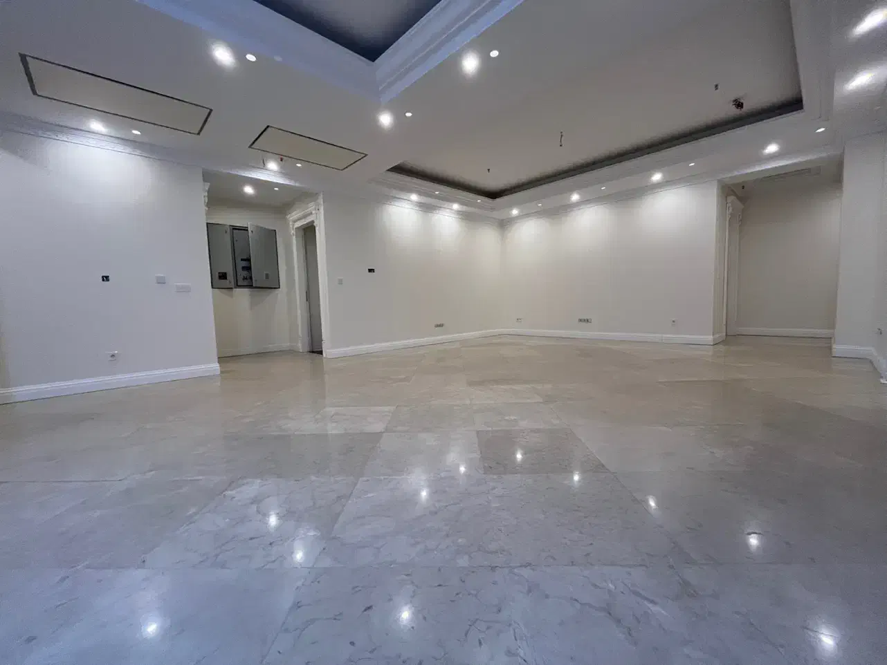 ولنجک ۳۰۰ متر ۴ خواب / سوئیت مجزا / ویو ابدی