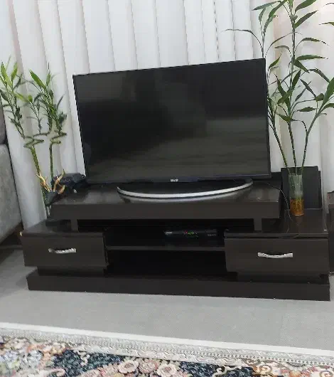 میز تی وی درحدنو|میز تلویزیون|دوگنبدان, |دیوار