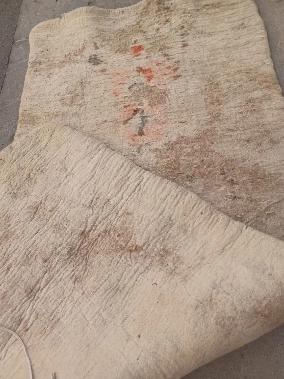 نمد قدیمی|گلیم، جاجیم، گبه|سقز, |دیوار