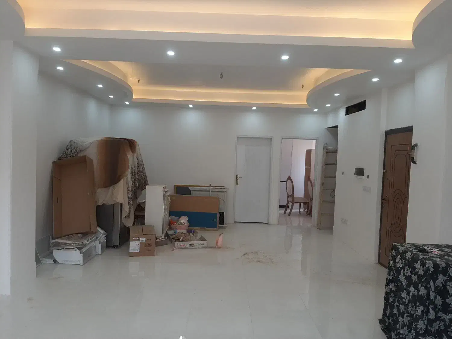 آپارتمان ۹۰ متری جنوبی طبقه اول باغ نرده|اجارهٔ آپارتمان|اسلام‌شهر, مطهری|دیوار