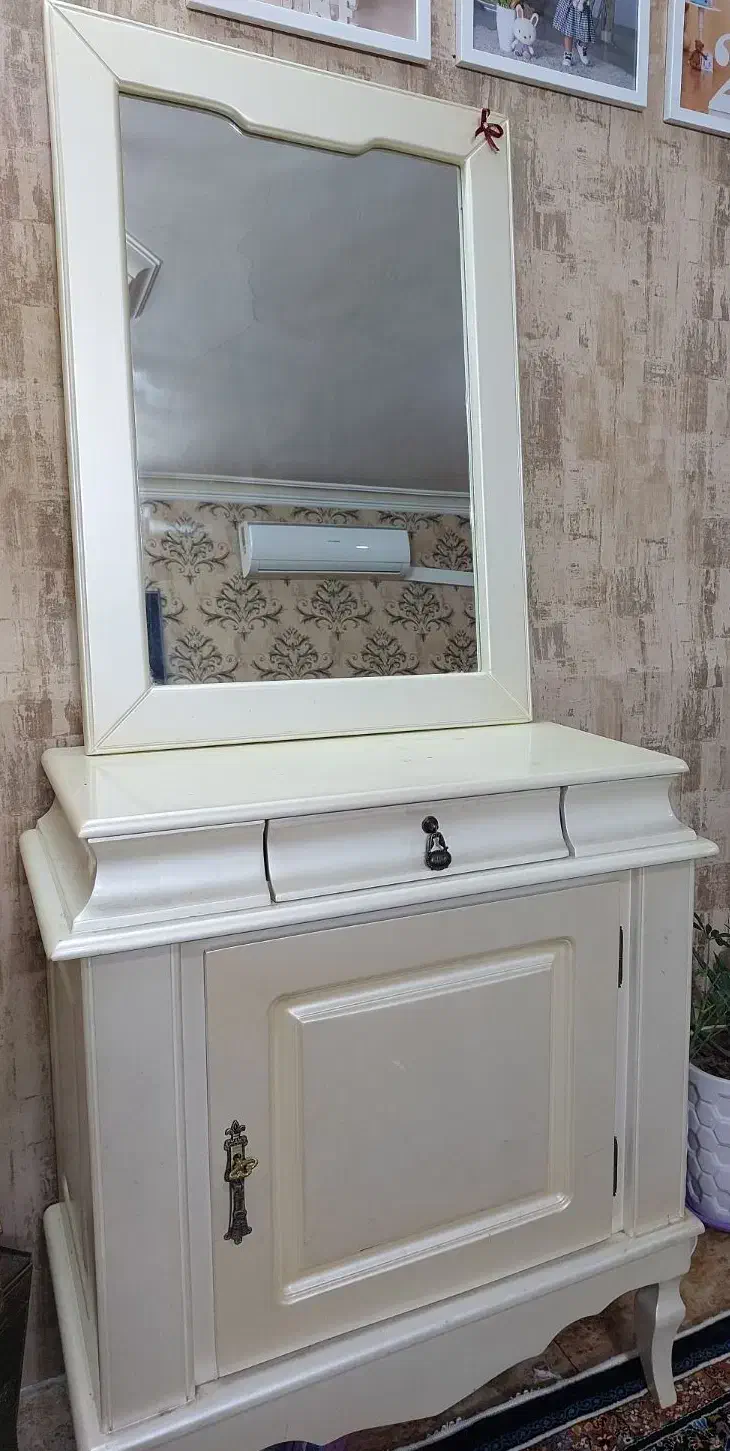 آینه کنسول چوبی|بوفه، ویترین، کنسول|مشهد, کوی المهدی|دیوار