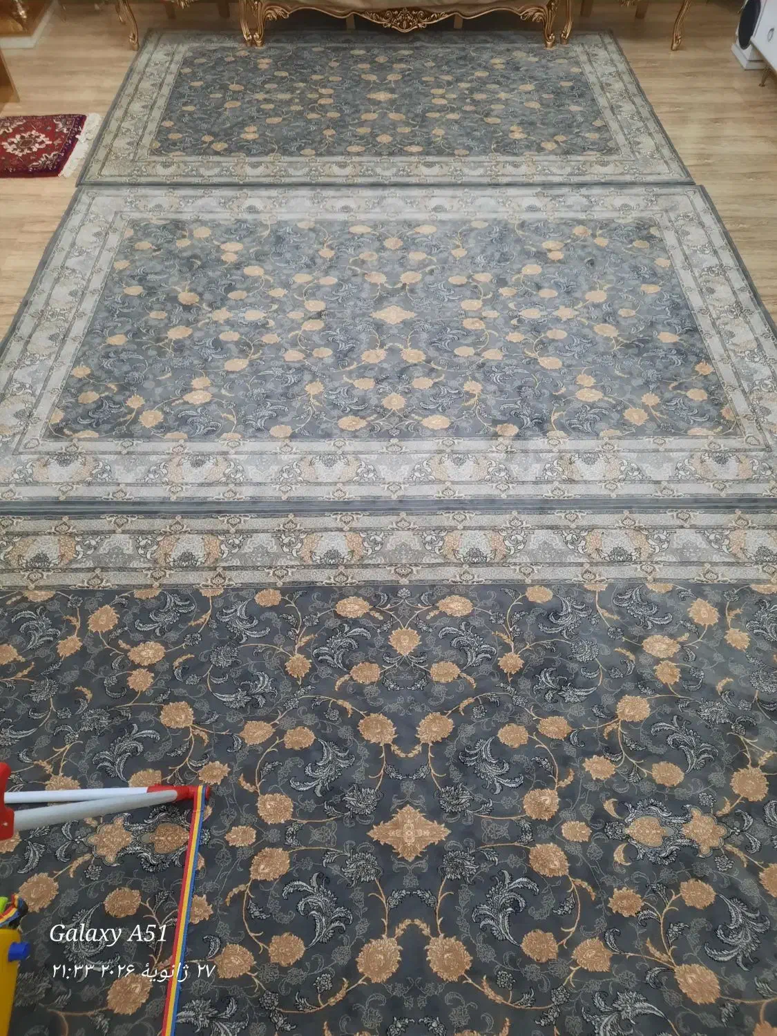 سه عدد فرش ۷۰۰ شانه|فرش|قدس, شهرقدس|دیوار