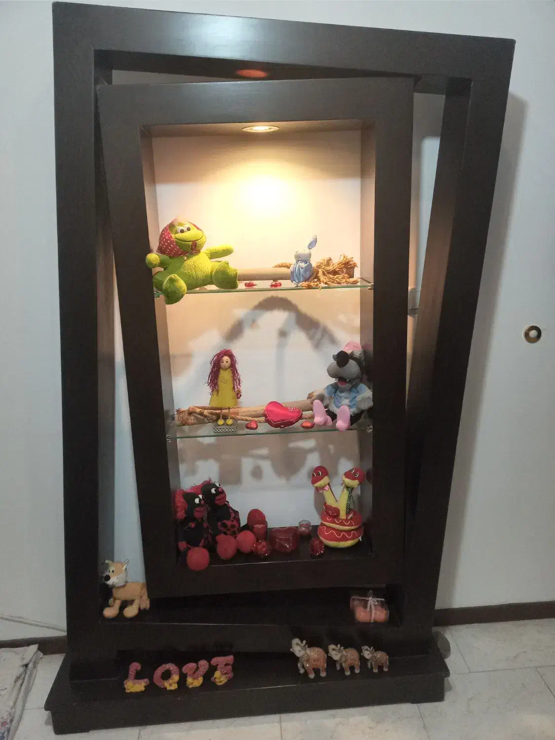 ویترین کلاسیک|بوفه، ویترین، کنسول|لنگرود, |دیوار