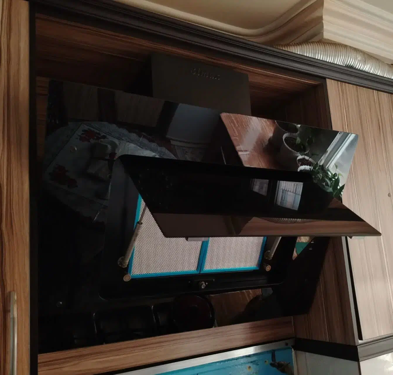 هود بیمکث|هود|گلستان (تهران), |دیوار