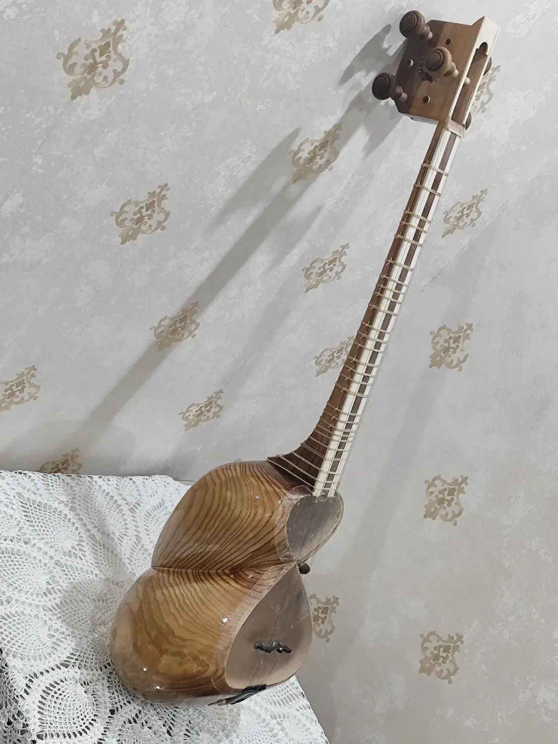 تار|سازهای سنتی|سنندج, |دیوار