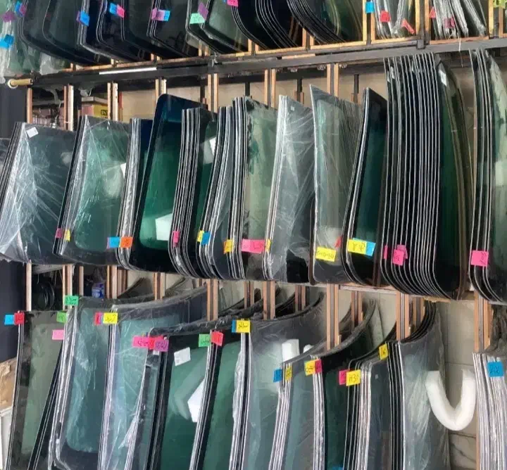 شیشه اتومبیل(نصب در محل)|خدمات موتور و ماشین|مشکیندشت, |دیوار